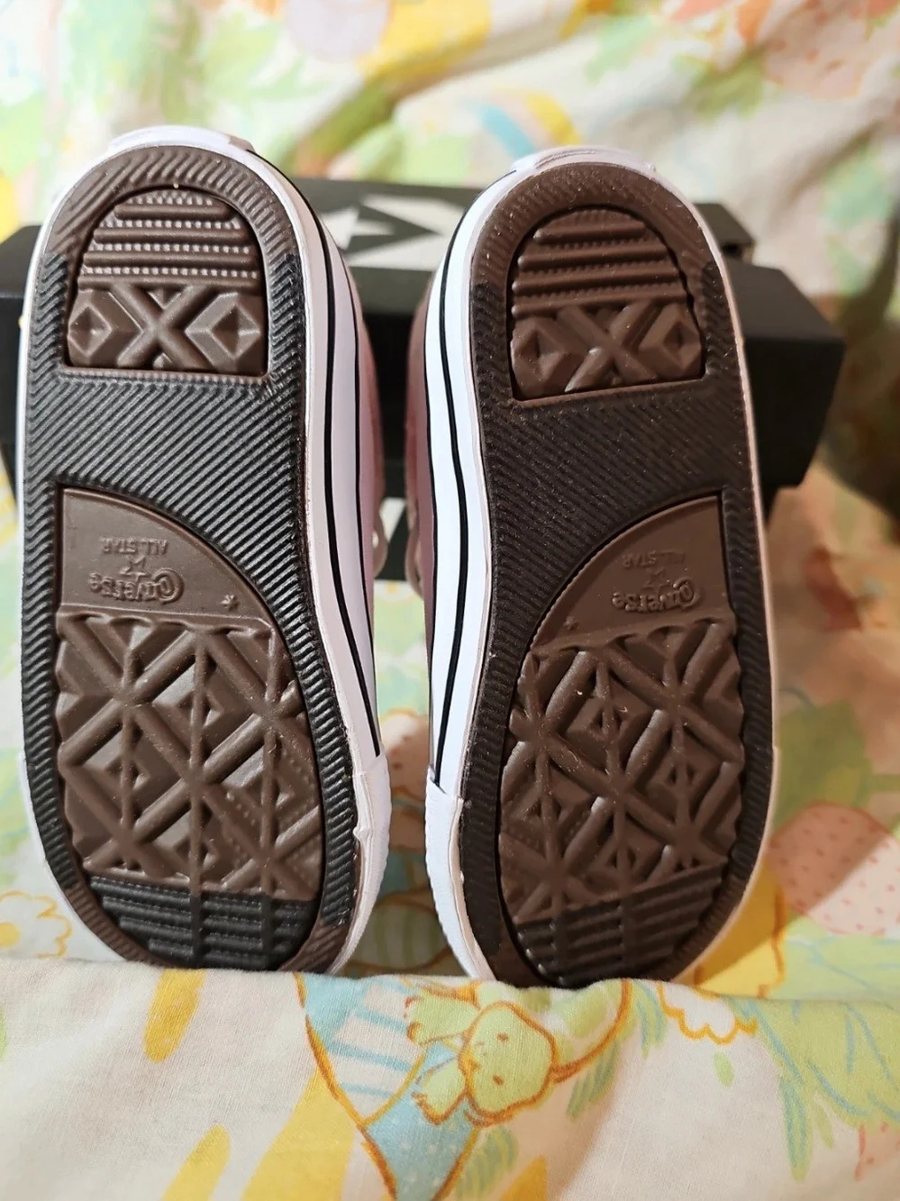 Converse kids high